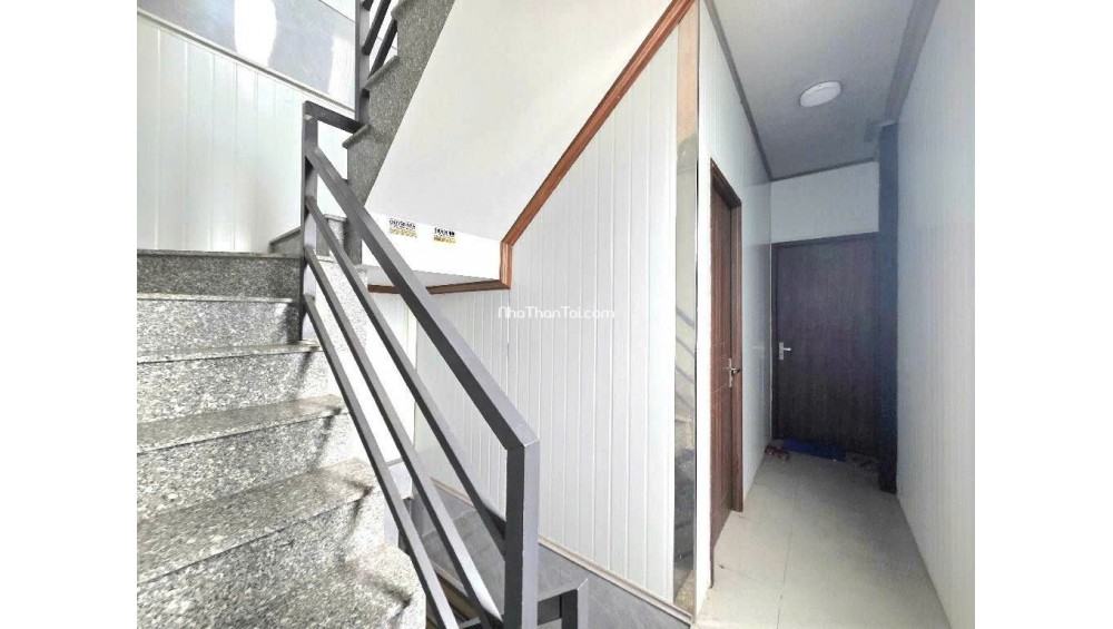 Nhà MT Hoàng Diệu gần Công Viên Khánh Hội. Quận 4, 3 tầng, 5,5m x13m, Giá nhỉnh 20 tỷ.